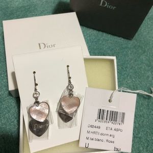 SOLD 💕💯AUTHENTIC NWT💕 CHRISITIAN DIOR earrings